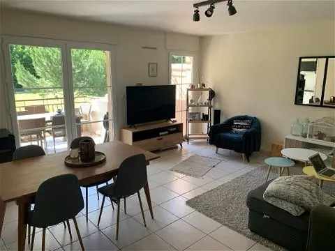Appartement à louer - Tournon-sur-Rhône, 2 pièces