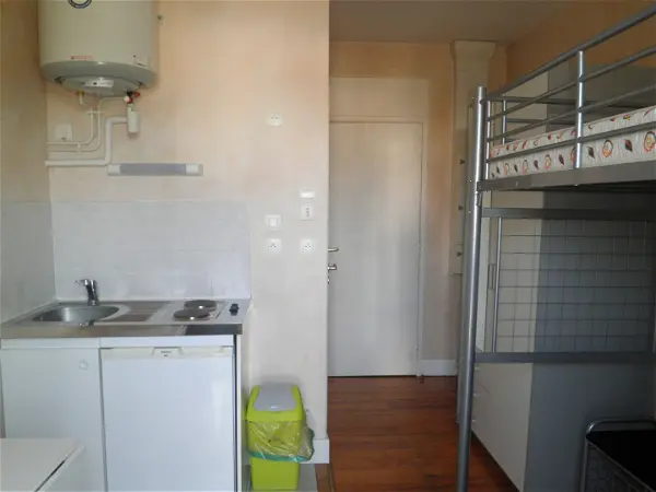 Appartement à louer - CHAMBERY, 1 pièce