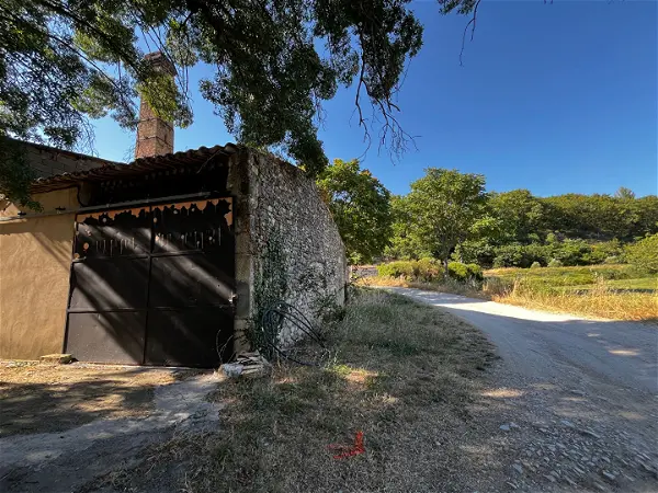 Local commercial à vendre - SAIGNON
