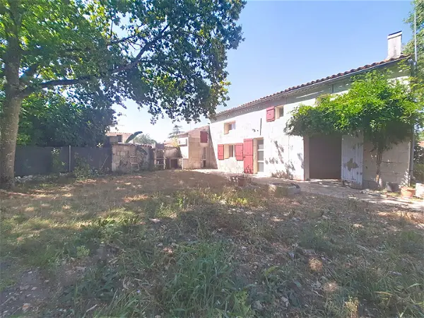 Achat maison 4 pièces - 119m² à Rouffiac (17800)