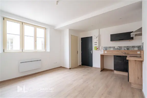 Appartement à louer - CHAUMONT, 2 pièces