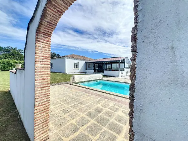 Maison à vendre - SAINT SYLVESTRE SUR LOT, 6 pièces