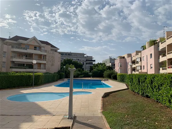 Location appartement 1 pièce - 26.62m² à Dijon (21000)