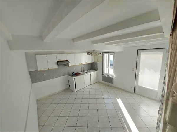 Location maison 3 pièces - 46.5m² à Saintes (17100)