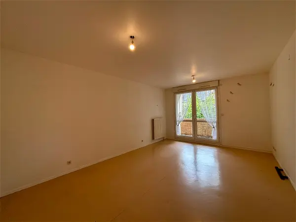 Location appartement 3 pièces - 65m² à Sens (89100)
