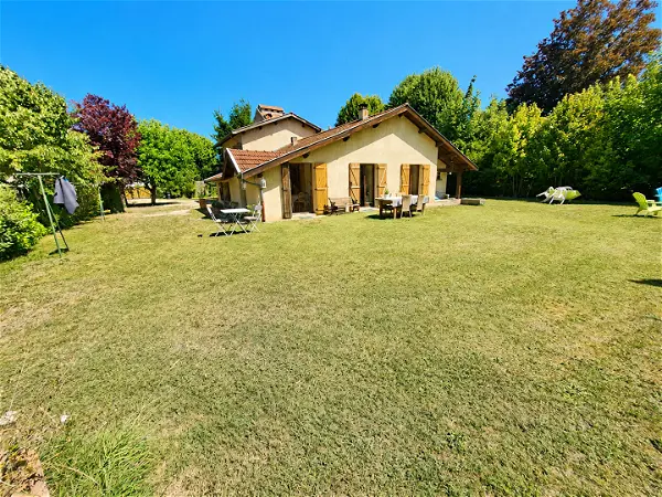 Maison à vendre - BEAUREPAIRE, 7 pièces