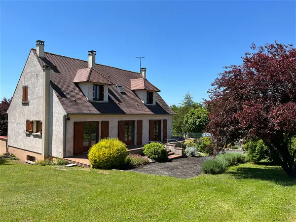 Maison à vendre - QUINCAY, 6 pièces