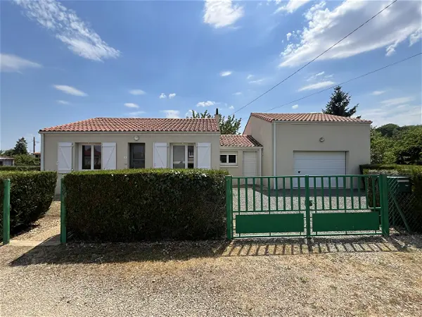 Achat maison 4 pièces - 69.4m² à Saint sauvant (86600)