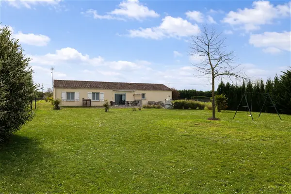 Achat maison 5 pièces - 110m² à Thenezay (79390)