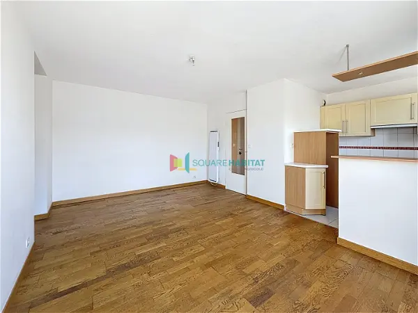 Appartement à louer - CHARTRE DE BRETAGNE, 3 pièces