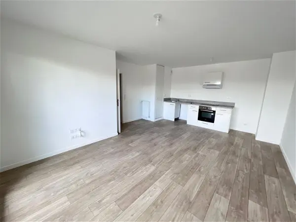 Appartement à louer - SAINT JACQUES DE LA LAND, 3 pièces