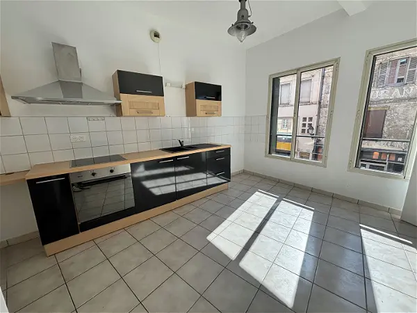 Appartement à louer - TROYES, 4 pièces