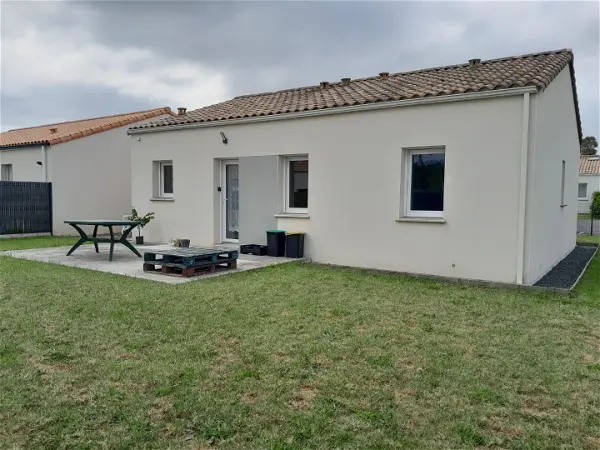 Maison à louer - MAISDON SUR SEVRE, 4 pièces