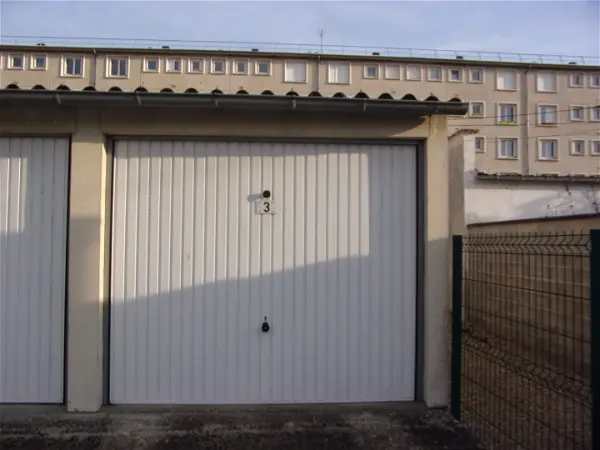 Stationnement à louer - VERNON