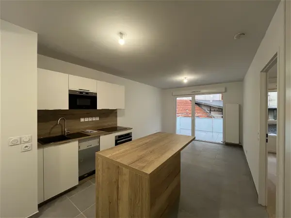 Appartement à louer - CHAMBERY, 2 pièces