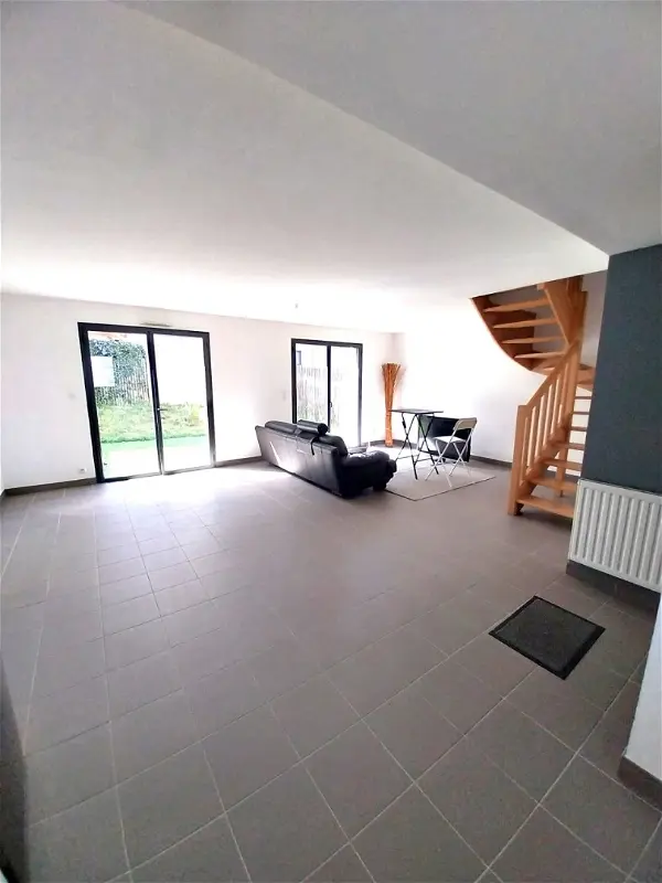 Appartement à louer - REZE, 4 pièces