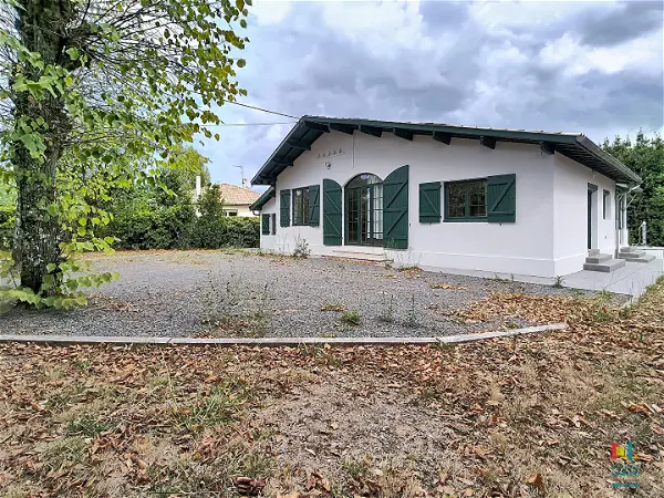 Achat maison 5 pièces - 120m² à Fargues saint hilaire (33370)