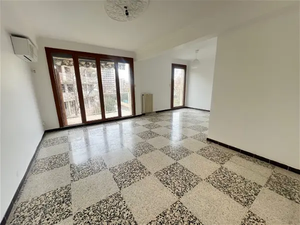 Appartement à louer - MARSEILLE, 3 pièces