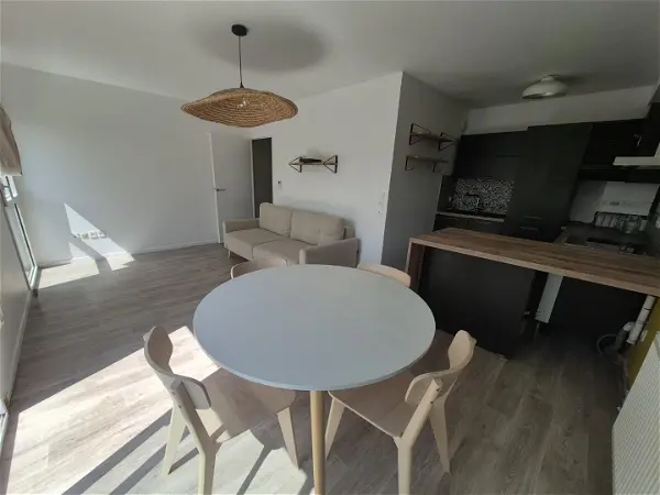 Location appartement 2 pièces - 46.29m² à Lille (59000)