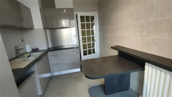 Location appartement 4 pièces - 79m² à Décines-charpieu (69150)