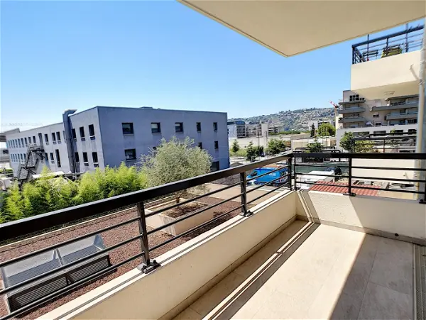 Location appartement 1 pièce - 30.67m² à Nice (06200)