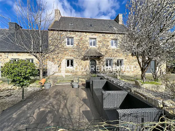 Maison à vendre - PLOUGUIEL, 6 pièces