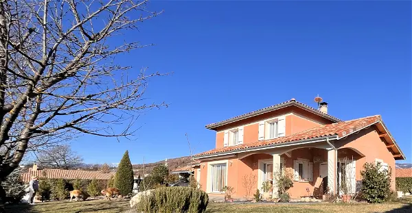 Achat maison 6 pièces - 137m² à Laragne monteglin (05300)