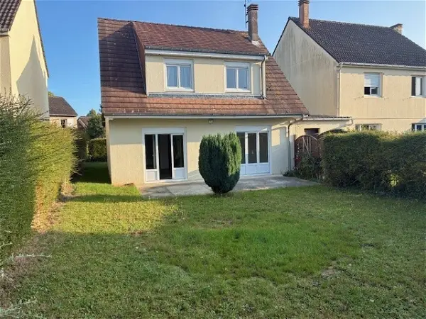 Location maison 5 pièces - 87.66m² à Caen (14000)