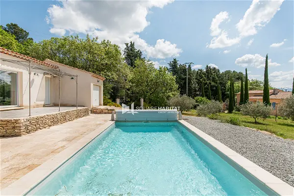 Achat maison 4 pièces - 110m² à St saturnin les apt (84490)