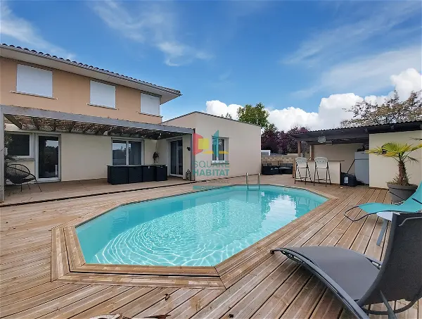 Achat maison 6 pièces - 116m² à Branne (33420)