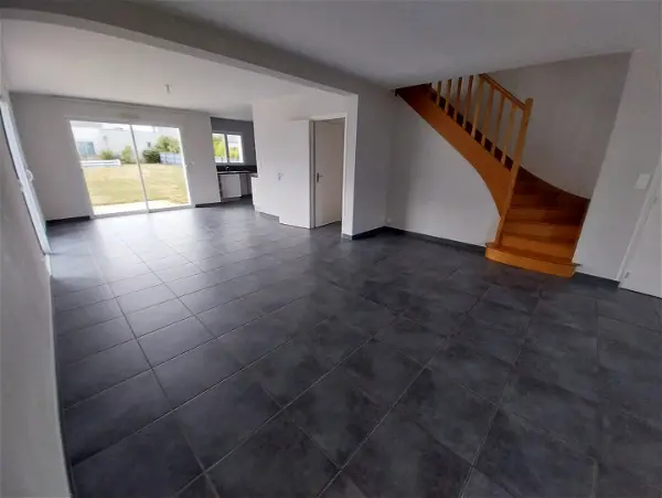Maison à louer - SAINTE-LUCE-SUR-LOIRE, 4 pièces