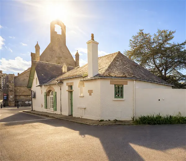 Maison à vendre - BATZ SUR MER, 7 pièces