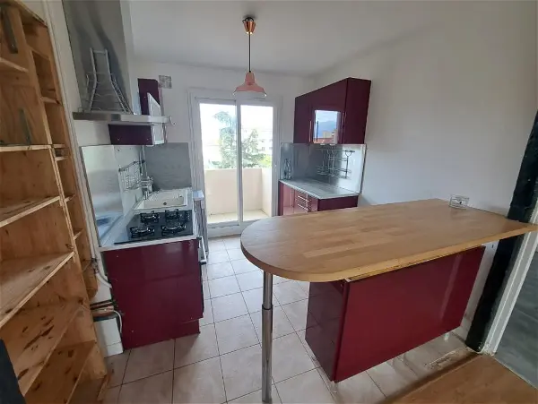 Location appartement 3 pièces - 51.43m² à Vénissieux (69200)