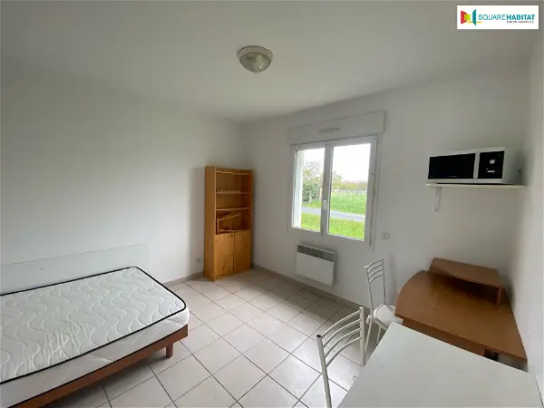 Location appartement 1 pièce - 22m² à Vic-en-bigorre (65500)