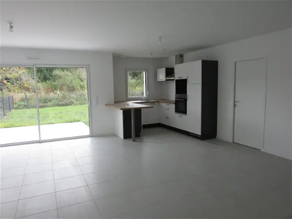 Maison à louer - BELZ, 5 pièces