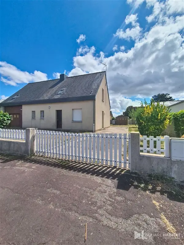 Maison à louer - PLOERMEL, 4 pièces