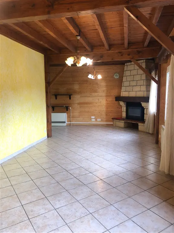 Location maison 4 pièces - 114m² à Villeneuve d olmes (09300)