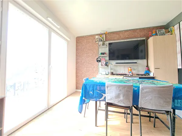 Appartement à vendre - L ISLE D ABEAU, 4 pièces