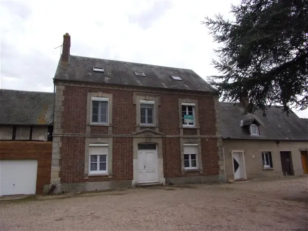 Appartement à louer - TOURNY, 4 pièces