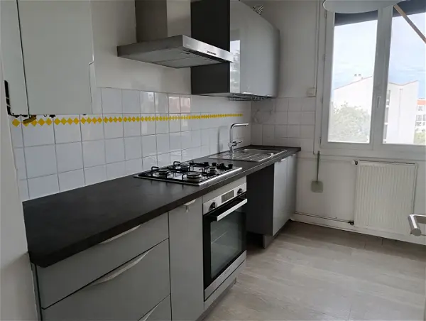 Appartement à louer - PERPIGNAN, 3 pièces