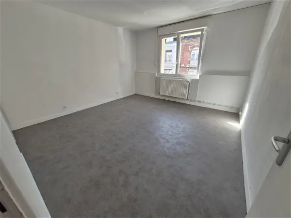 Appartement à louer - Cambrai, 2 pièces