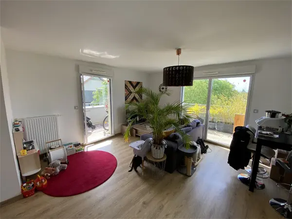 Appartement à louer - CHARTRES DE BRETAGNE, 3 pièces