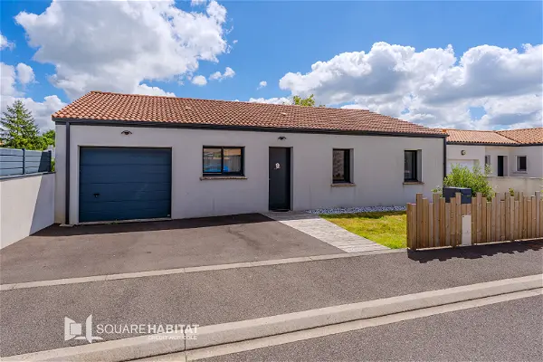 Maison à vendre - SAINTE FLAIVE DES LOUPS, 5 pièces