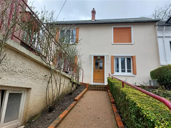 Achat maison 4 pièces - 124m² à Lillebonne (76170)