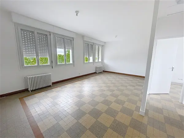 Location appartement 3 pièces - 77.2m² à St germain de la riviere (33240)