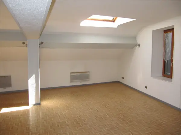 Appartement à louer - ST PIERRE D'ALBIGNY, 2 pièces
