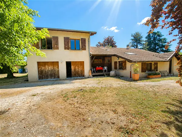 Achat maison 7 pièces - 149.19m² à Beaurepaire (38270)