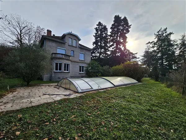 Location maison 6 pièces - 238.67m² à Roussillon (38150)