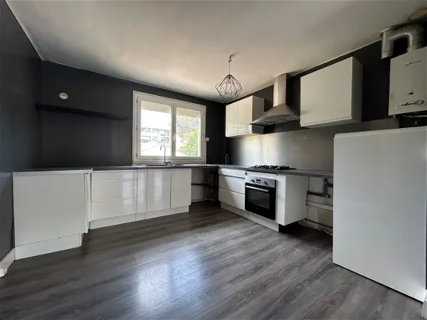 Appartement à louer - LA SEYNE SUR MER, 3 pièces
