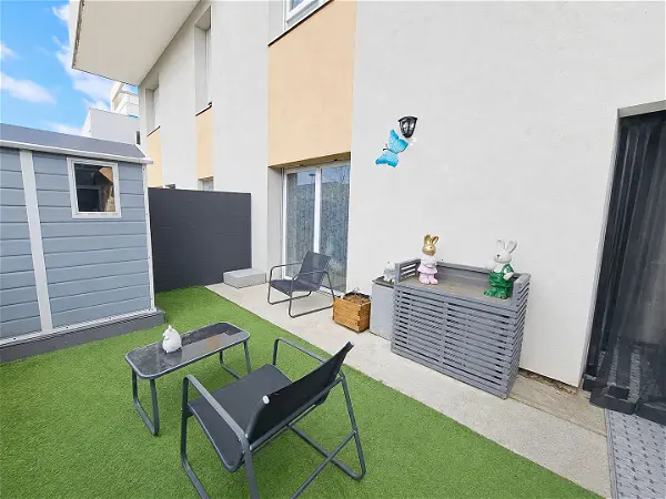 Appartement à vendre - L ISLE D ABEAU, 4 pièces